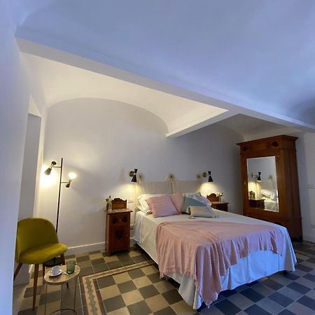 Dimora Dei Minoriti Bed & Breakfast Catania Ngoại thất bức ảnh