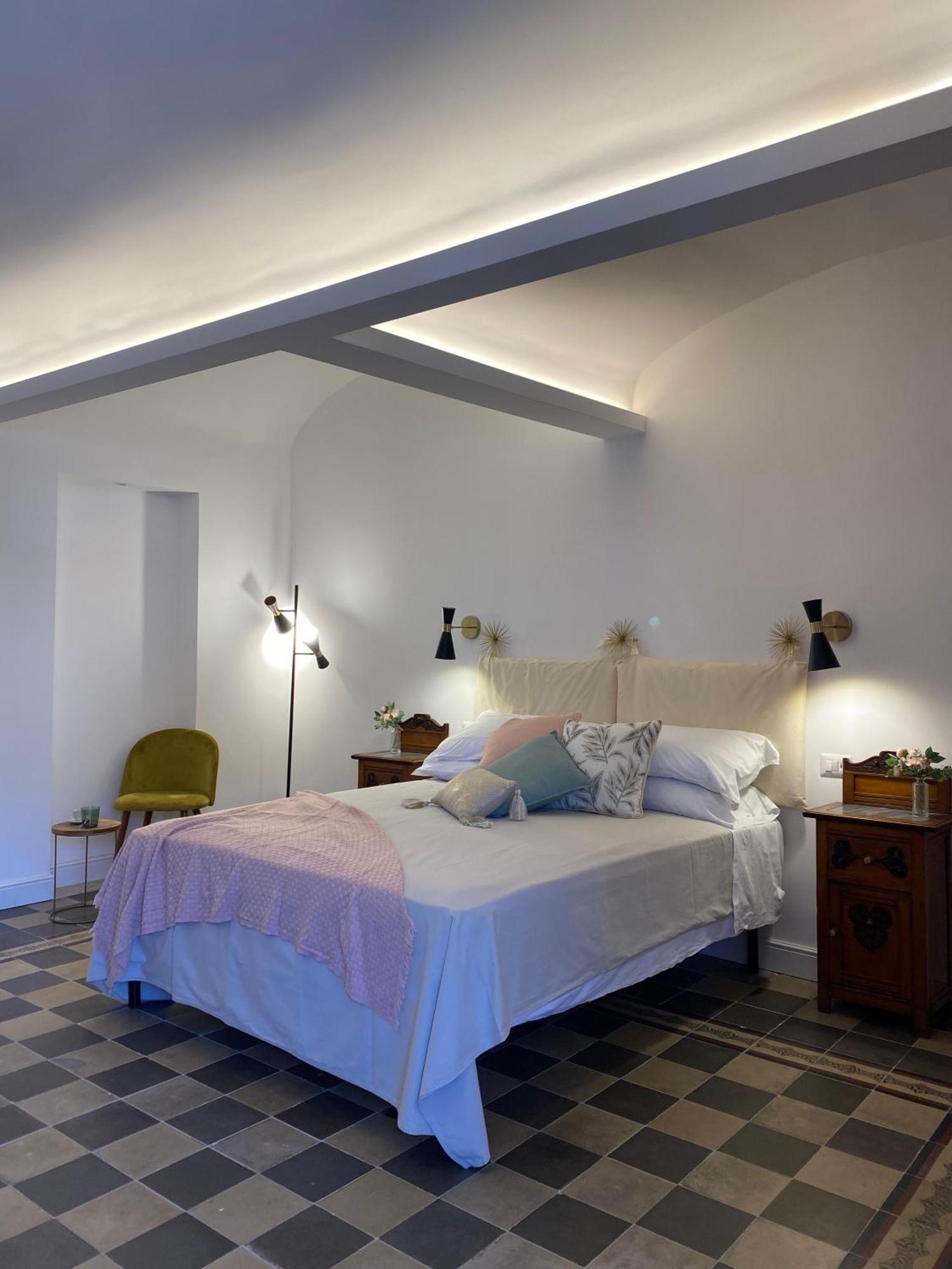 Dimora Dei Minoriti Bed & Breakfast Catania Ngoại thất bức ảnh