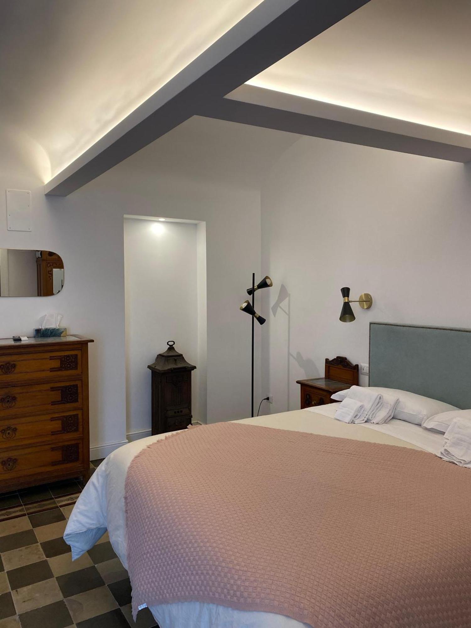 Dimora Dei Minoriti Bed & Breakfast Catania Ngoại thất bức ảnh
